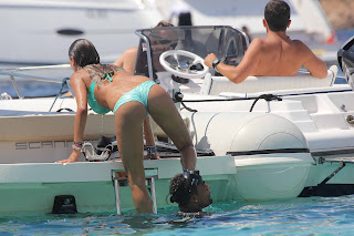 Melissa Satta ass tastic Bikini  