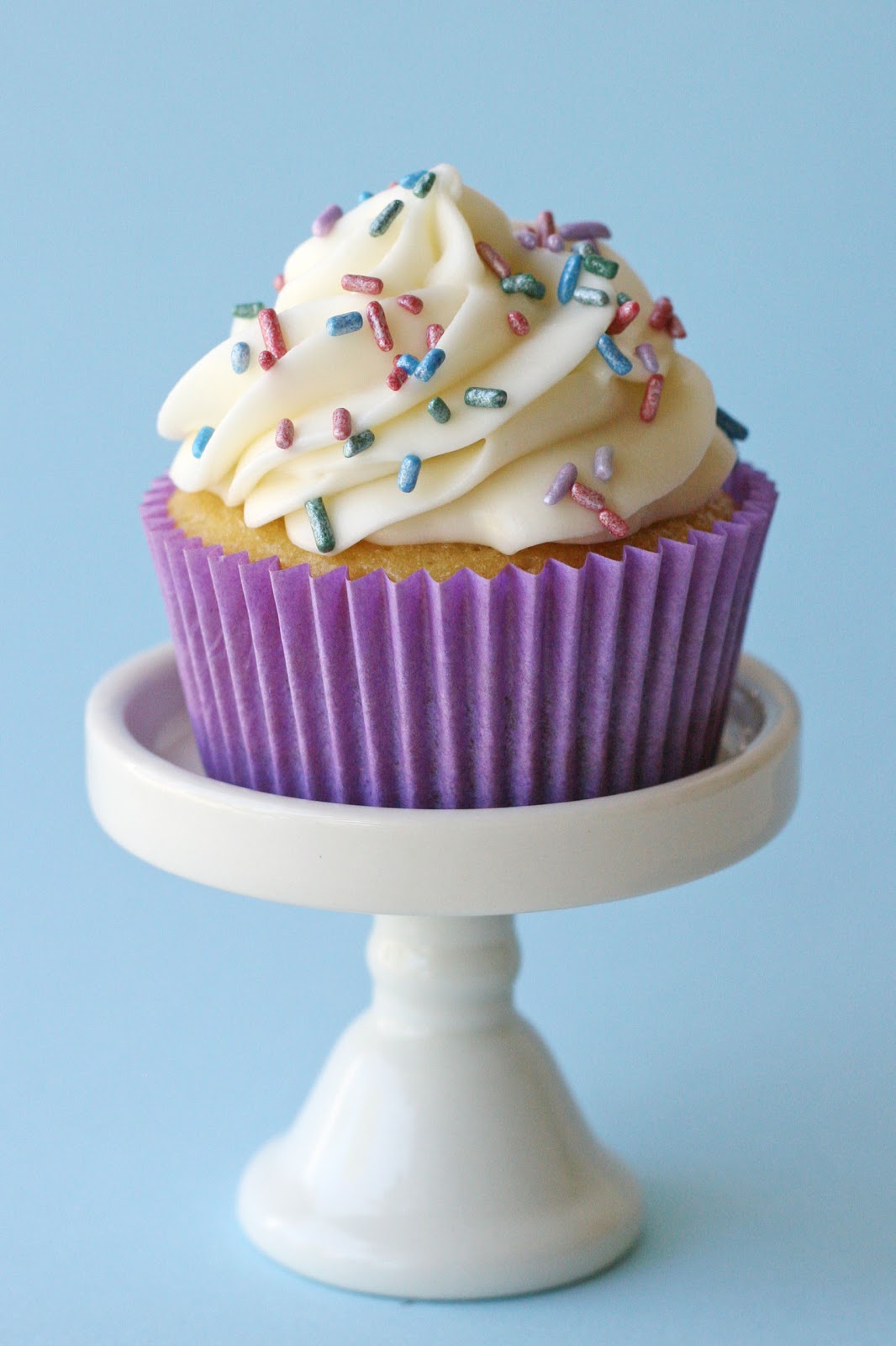 Perfect Vanilla Cupcakes Recipe - Glorious Treats