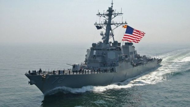Kapal Perang AS Menentang Klaim China di Laut China Selatan