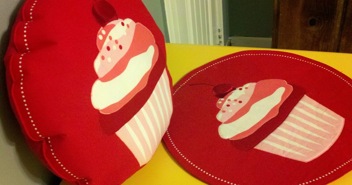 That's So Pinteresting! Turning Placemats into Throw Pillows