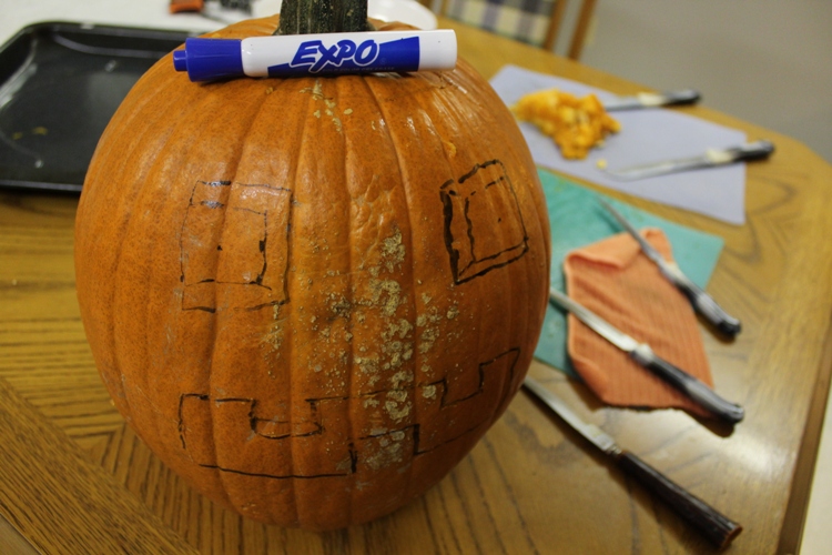 Toews Adventure Craft Time Pumpkin Carving