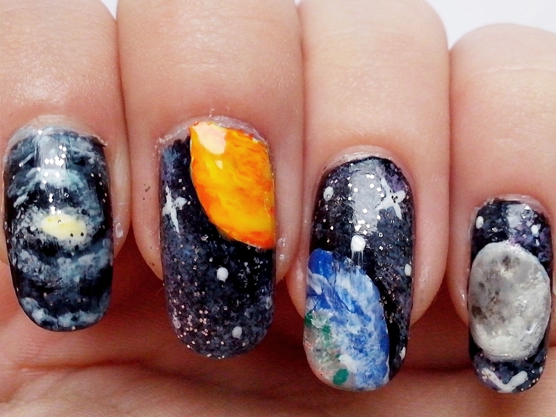 31DC2014 Day 19: GALAXY Nails