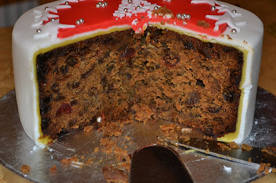Princess Crafts: Christmas Prep: Christmas Cake Eaten!