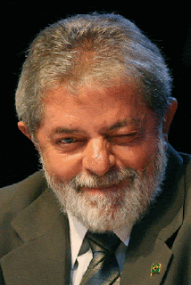 Lula liga para casal gay e dá parabéns pela