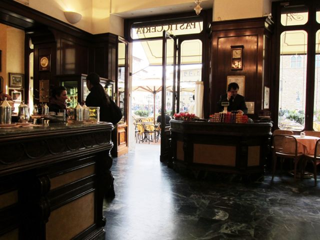 Cafe Rivoire, Florence www.ElizabethMinchilliInRome.com Cafe Rivoire, Florence www.ElizabethMinchilliInRome.com