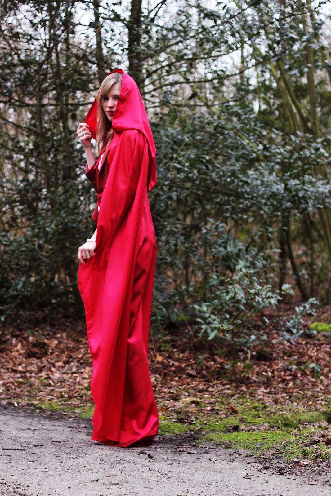 'Red Riding Hood' photoshoot RED REIDING HOODRED REIDING HOOD