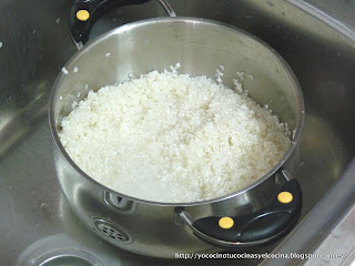 arroz con pelin de agua aún no deshechado