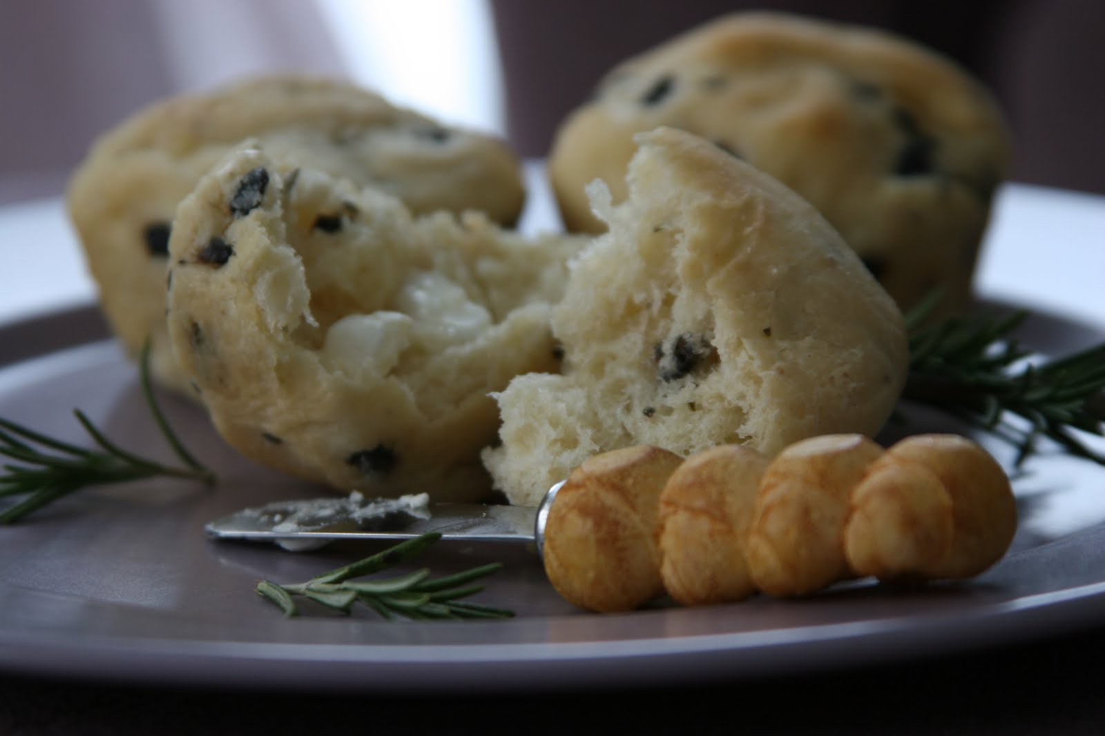 Taste Tempters Olive Rosemary Dinner Rolls