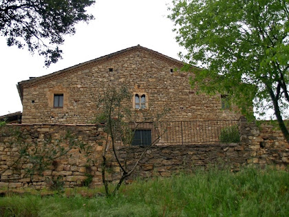 La façana de migdia del mas Torrebruna La façana de migdia del mas Torrebruna