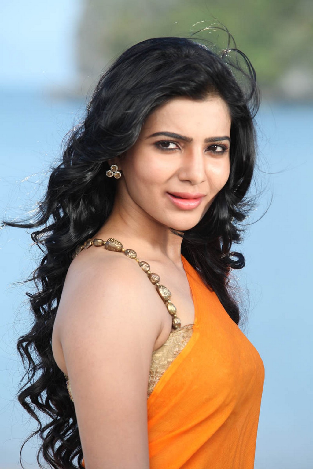 PiczGallerys: Samantha Unseen Hot Photos in Saree