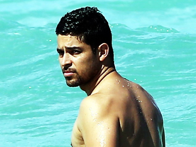 Wilmer valderrama miami beach.