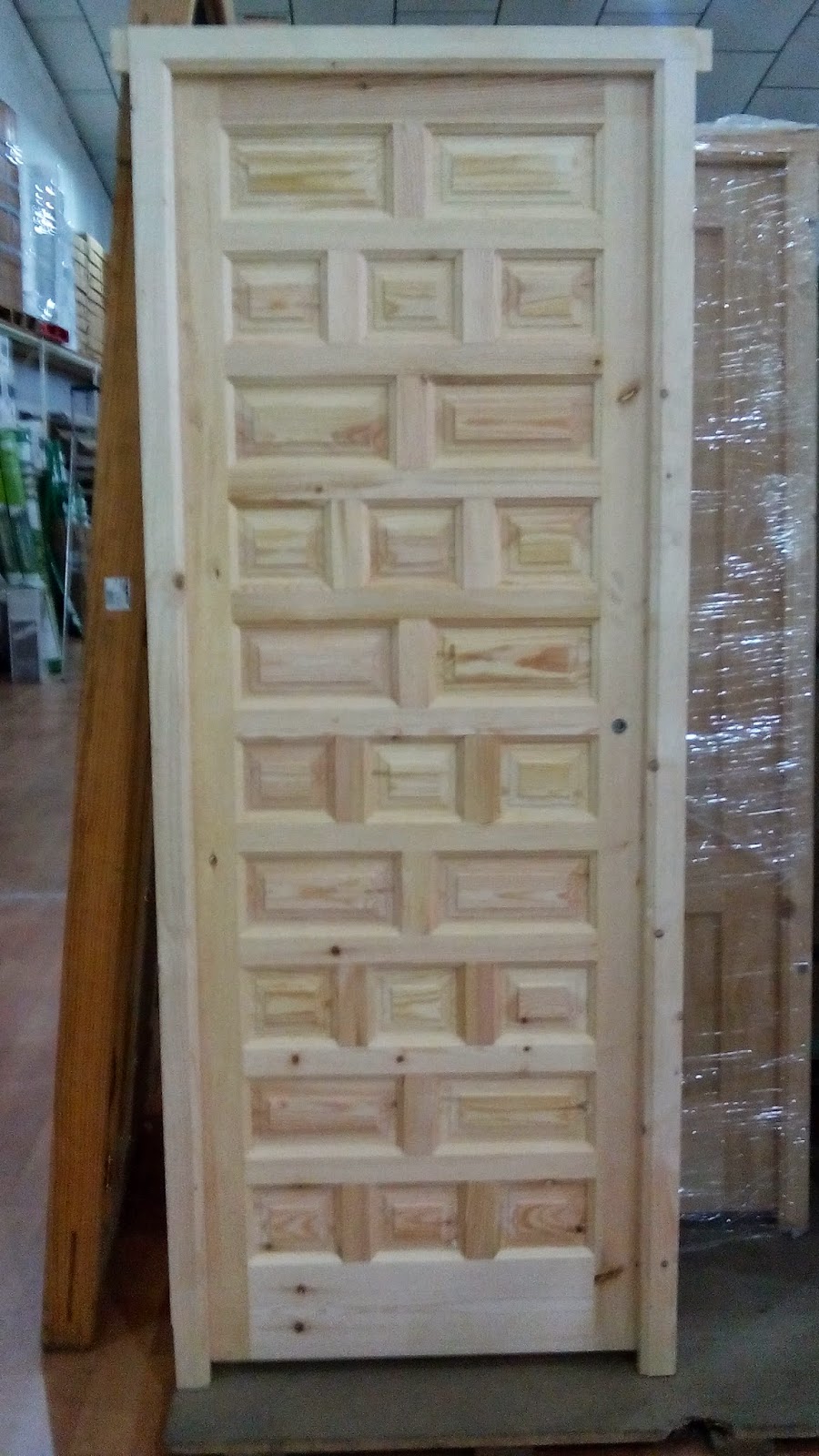 Puerta Castellana Maciza de Interior y Exterior