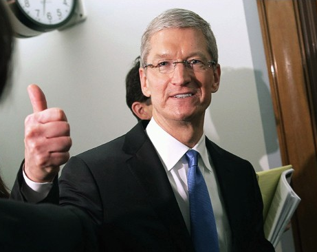 tim cook Wow... Gaji CEO Apple Rp 9,5 Miliar Sebulan!