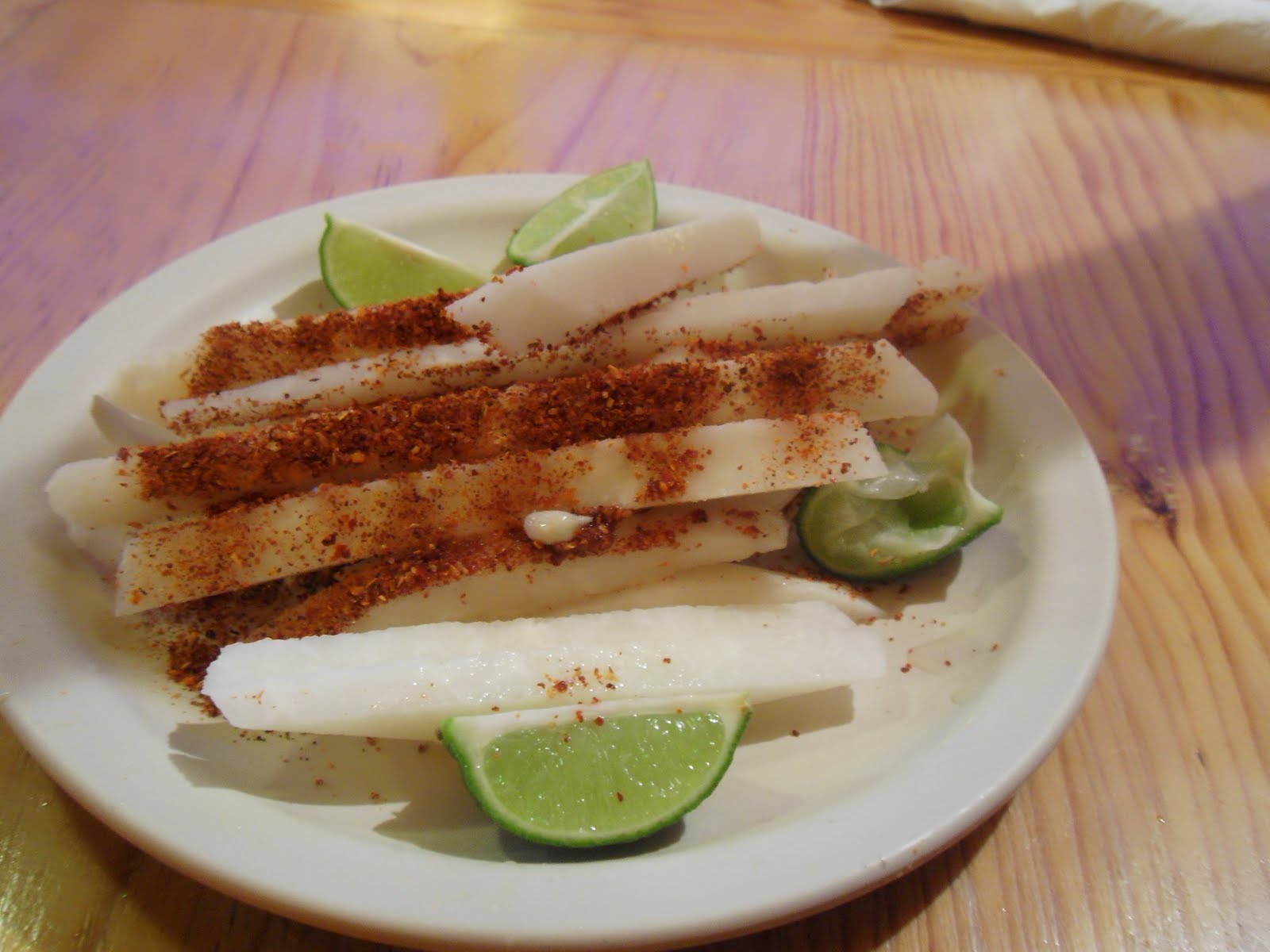 Jicama con chile y limón Food, Best food ever, Recipes appetizers and