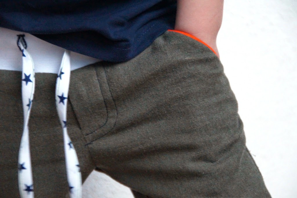 twisted trousers (pattern titchy threads) - huisje boompje boefjes