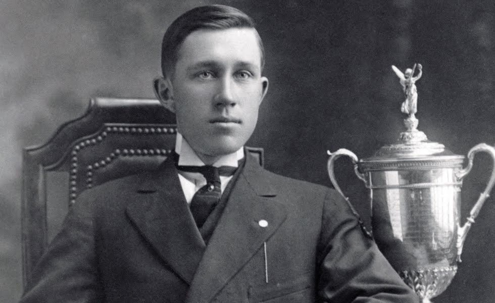 Kellys Golf History John McDermott with US Open Trophy
