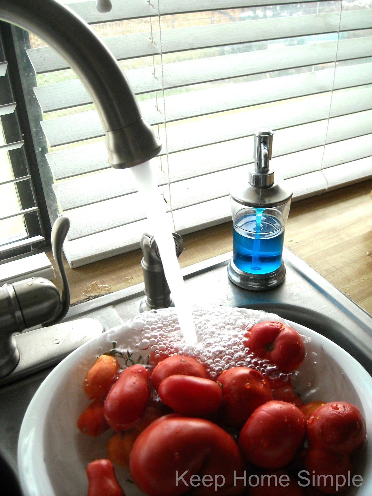 Keep Home Simple How to Turn Green Tomatoes Red and Freeze Them For Later