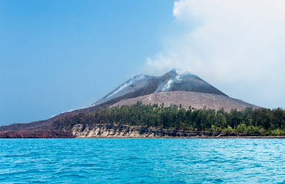 Vulcão Anak Krakatoa - Indonésia