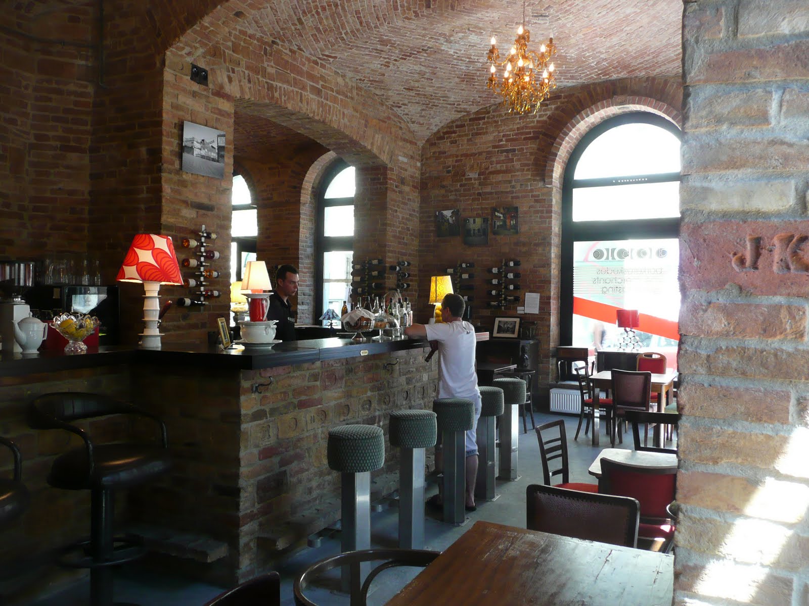 schillerwine Doblo Wine Bar in Budapest, Hungary