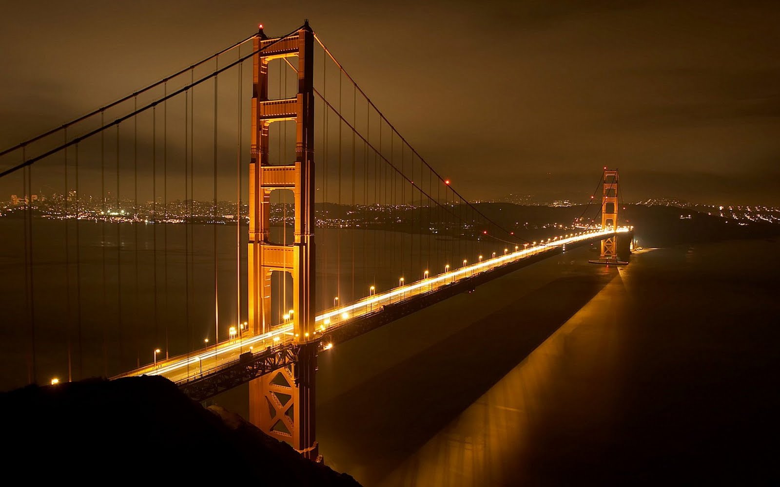 http://4.bp.blogspot.com/-UE3NBnmUqYI/ThNvCTdGZcI/AAAAAAAAABE/sTeiwT09FqU/s1600/golden_gate_bridge_at_night_hd_widescreen_wallpapers_1920x1200.jpeg