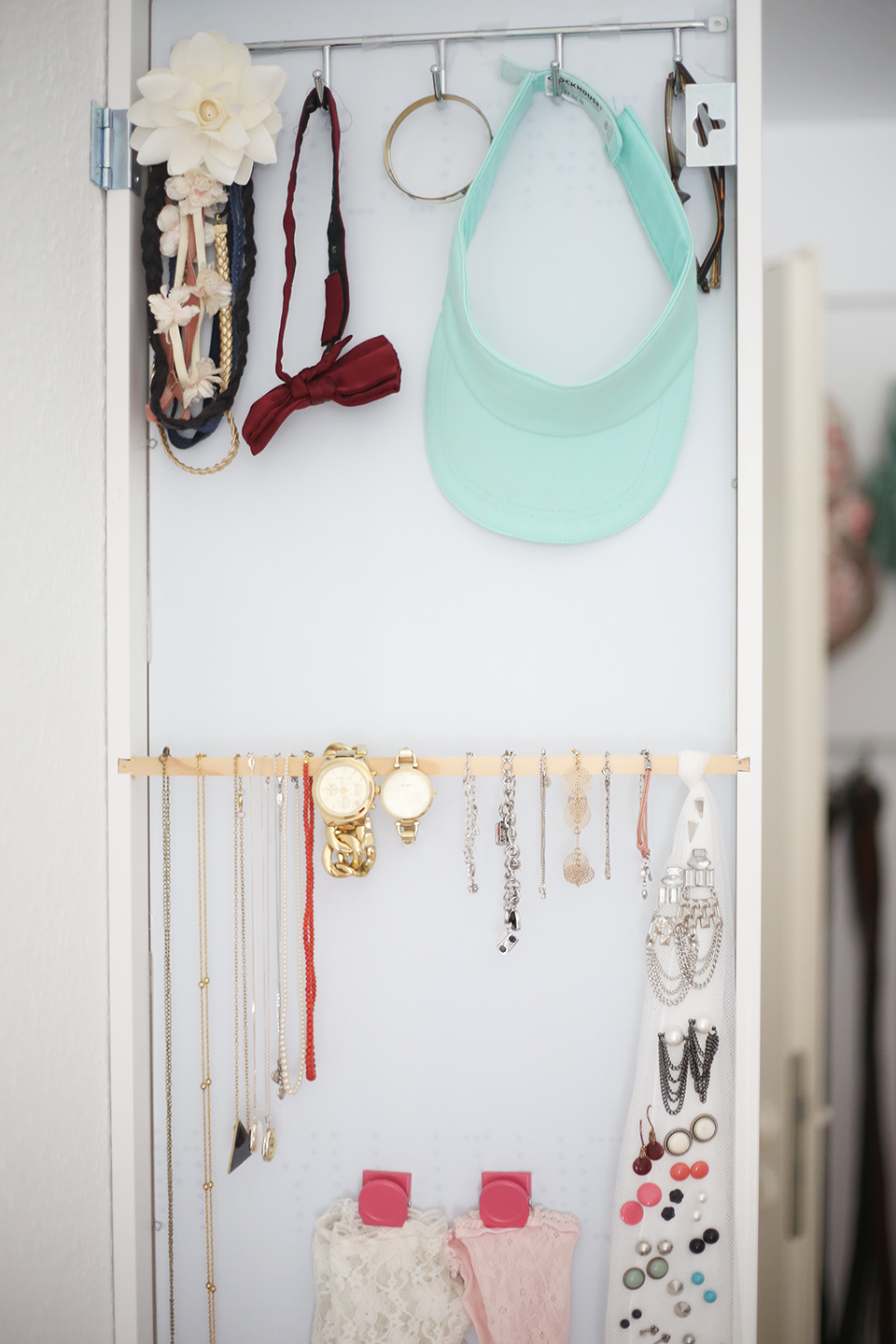 Platz sparen im Kleiderschrank - Schmuckaufbewahrung