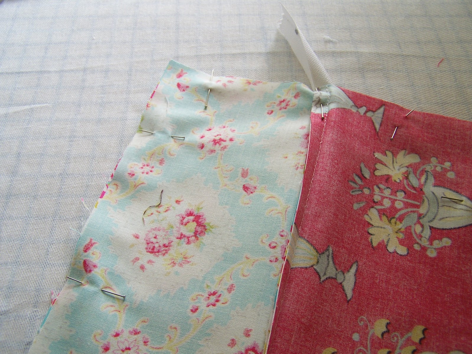 n' stitches designs Lined Purse with Zipper Tutorial