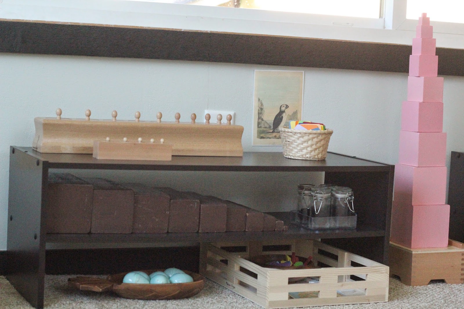 Montessori Sensorial Shelves #30daystoMontessori