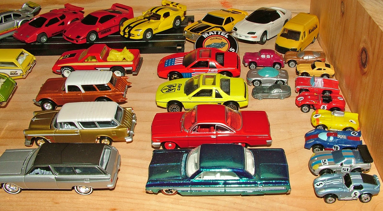 HO slot cars & small diecast cars