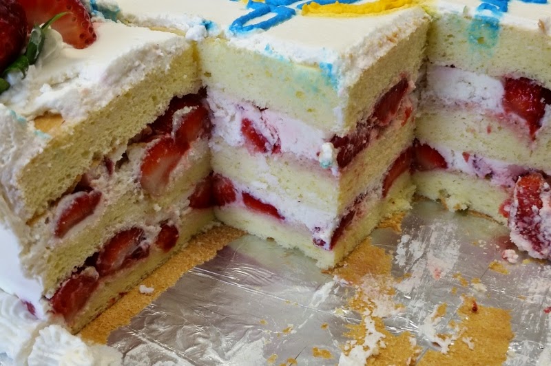 yangyang cooking chiffon cake with strawberries and cream 1 2 sheet pan