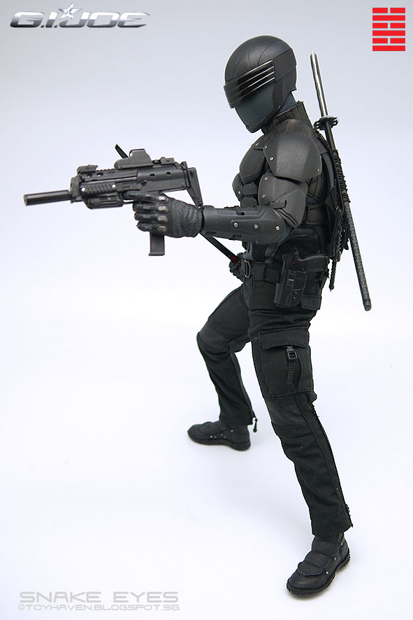 Hot Toys 1/6th scale G.I. Joe Retaliation Snake Eyes 12inch Ninja