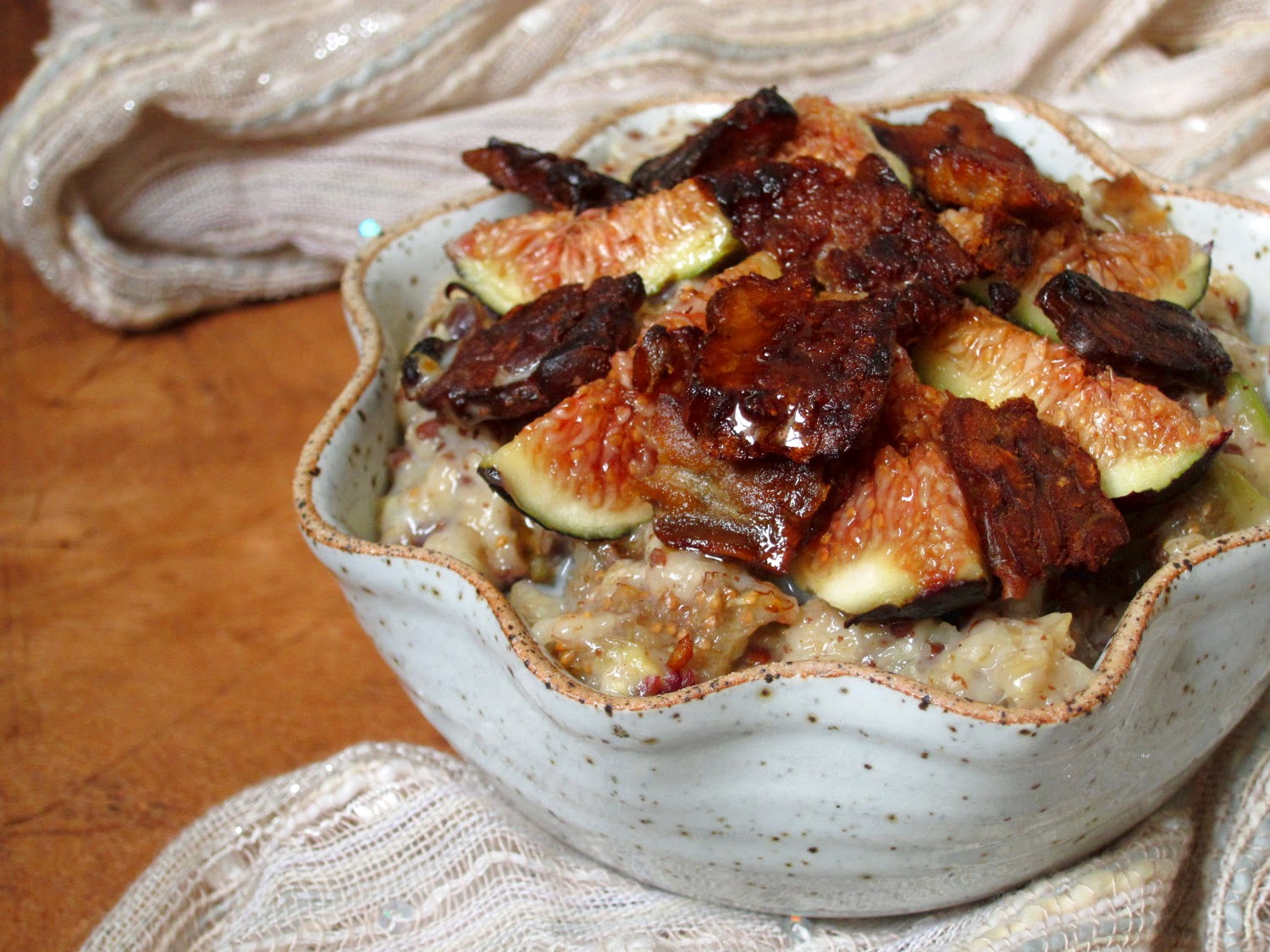 The Oatmeal Artist MapleBacon Oatmeal with Figs