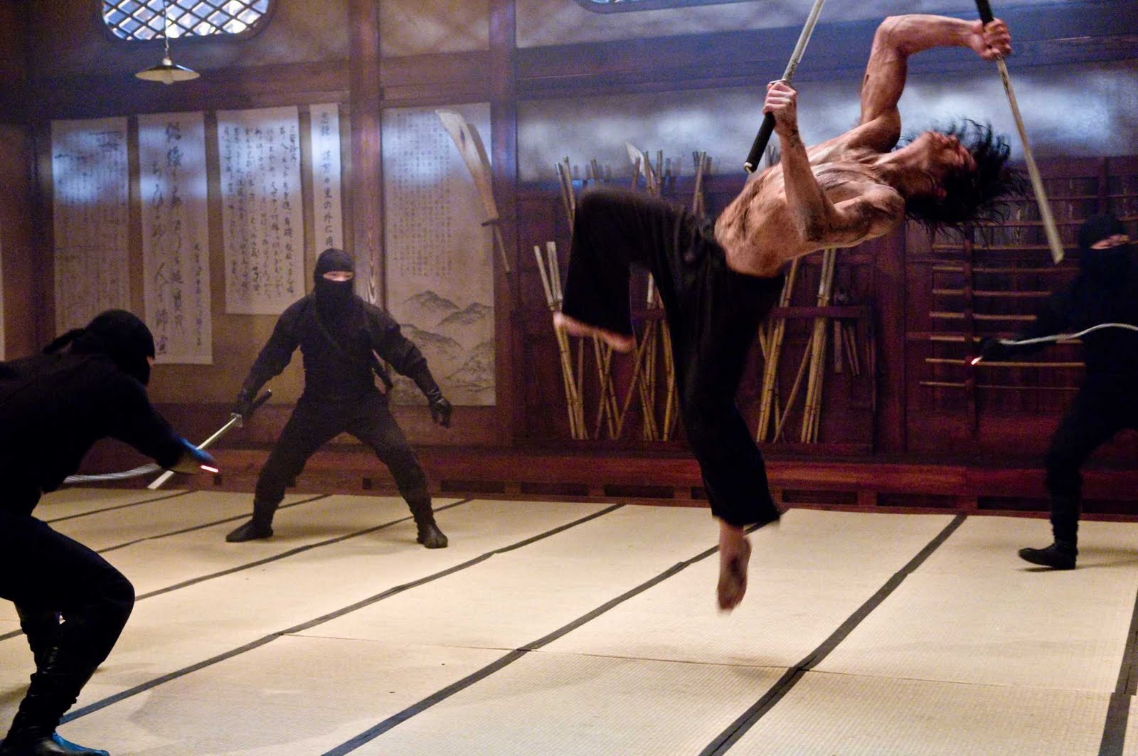 http://4.bp.blogspot.com/-UImkNMO3LJA/TVvBfoBYQKI/AAAAAAAABNA/IkdTEJxOt-o/s1600/2009_ninja_assassin_0091.jpg