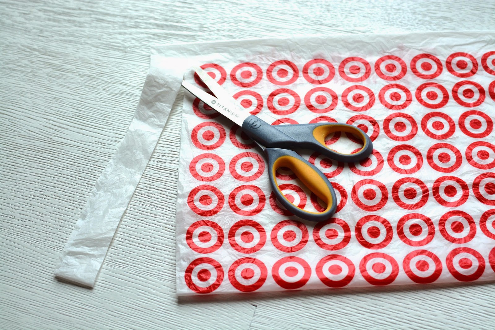 How to make plastic yarn "Plarn" free tutorial Annoo's Crochet World