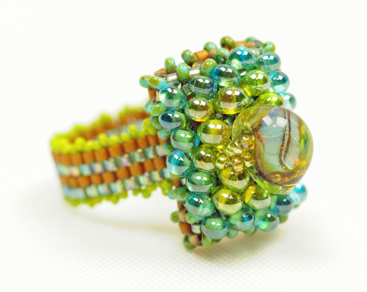 Adjustable Beaded Peyote Ring in Purple and Lilac Seed Bead Jewelry