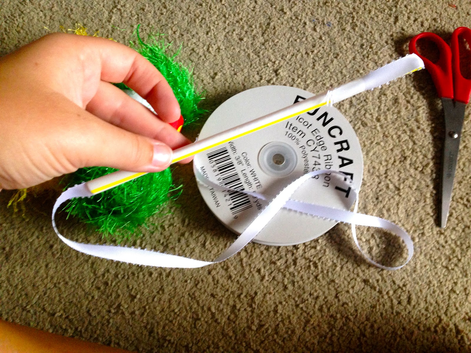 Our Lives Are An Open Blog How to Make a OneStraw Lei