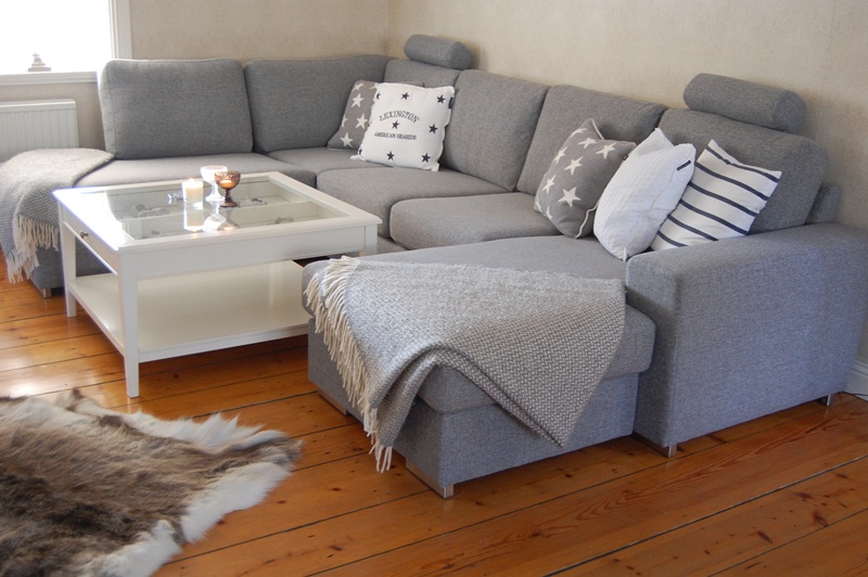 Good Things My Way Ny soffa nya kuddar! Good Things My Way Ny soffa nya kuddar!