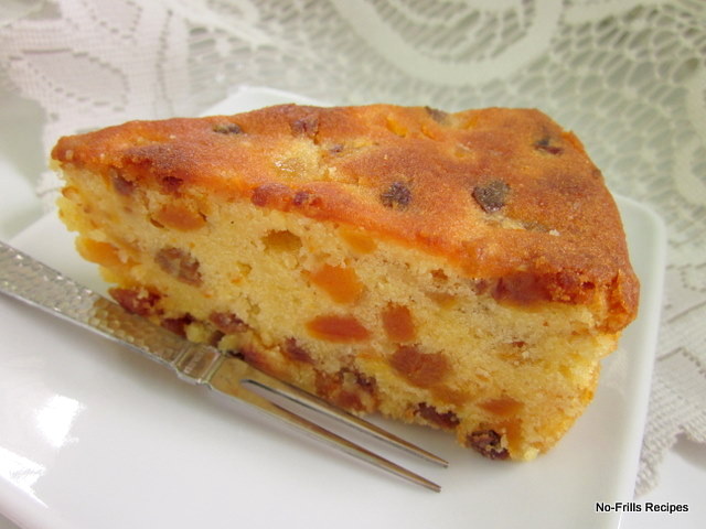 Apricot &amp; Sultana Fruit Cake