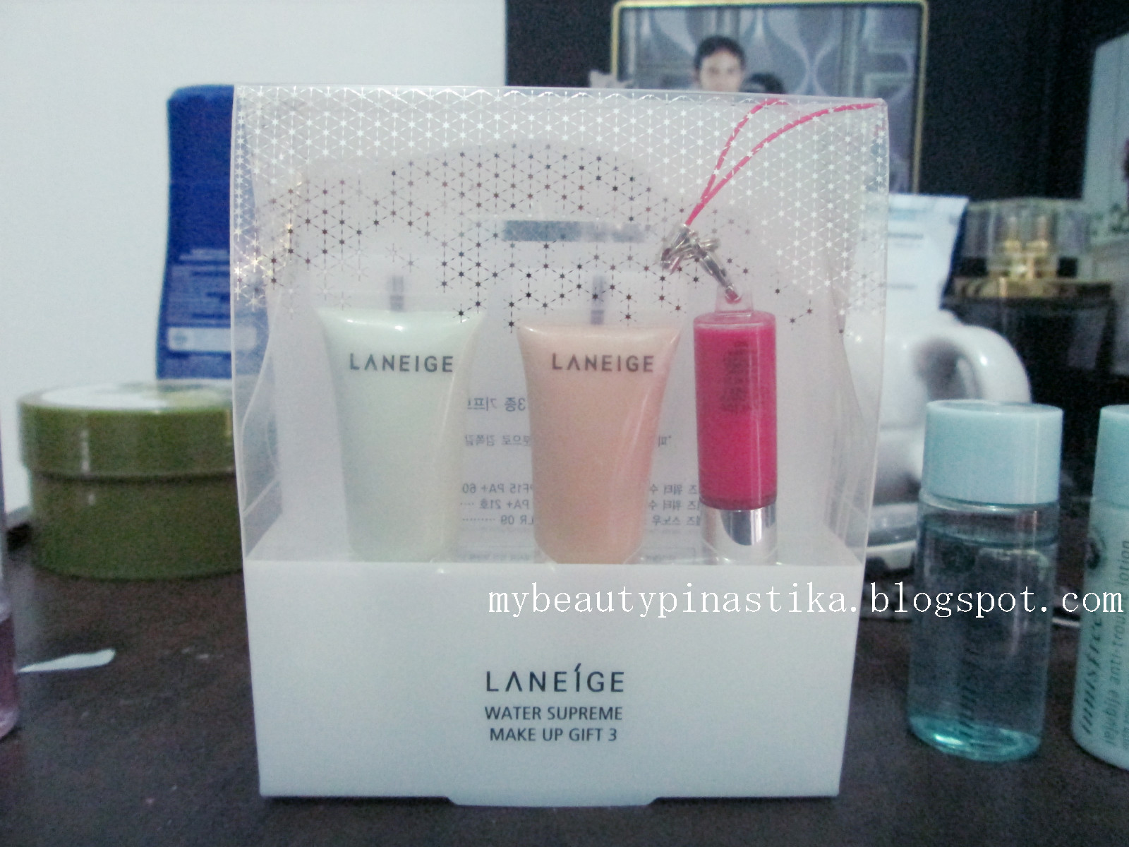 pinastika laneige water supreme gift set 3 pinastika laneige water supreme gift set 3