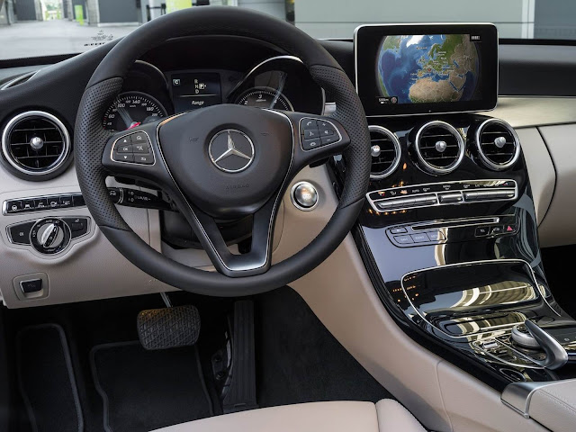 Mercedes Benz Classe C 2.015 Mercedes-Benz-Classe-C-2015-interior+(1)