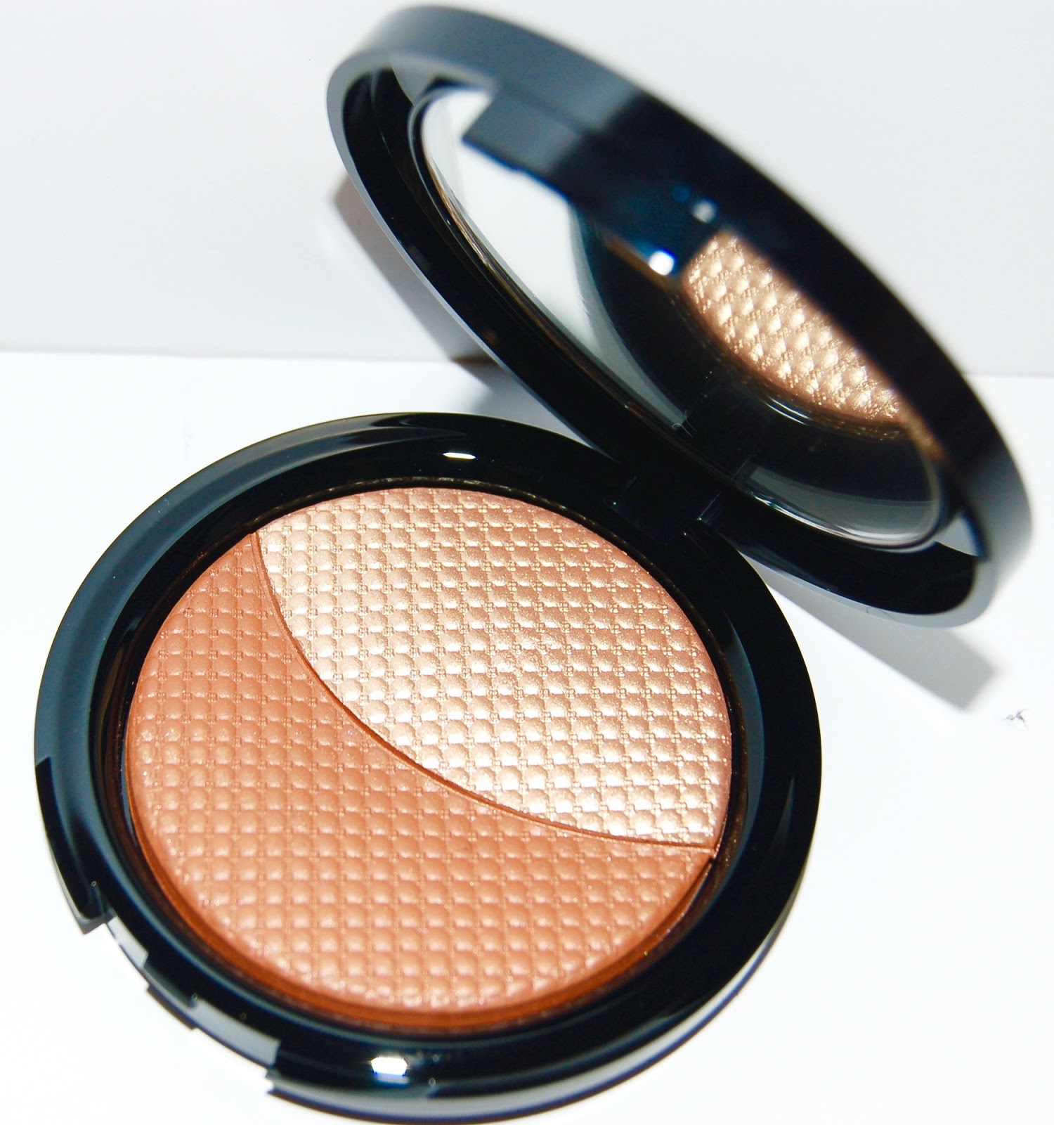 Make Up Forever Pro Sculpting Duo Review The Beauty Isle
