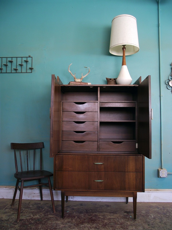 Vintage Ground MCM Highboy Storage / Dresser / Credenza