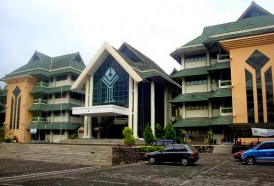 Universitas Islam Indonesia (UII) Yogyakarta 