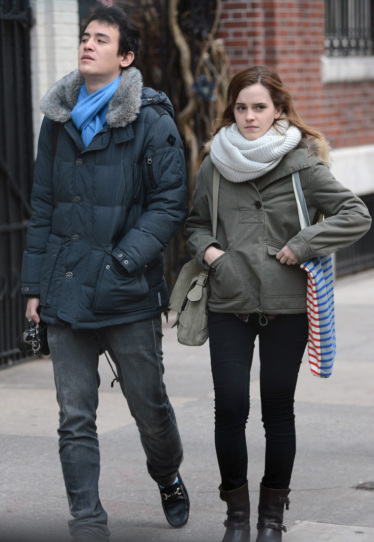 Just4Celebs fresh links of celebrities Emma Watson With Boyfriend