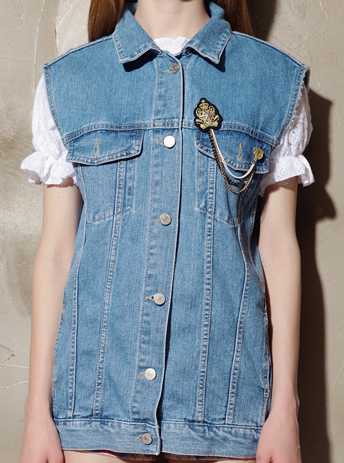 Boyfriend Denim Vest with Chain and Wappen Patch