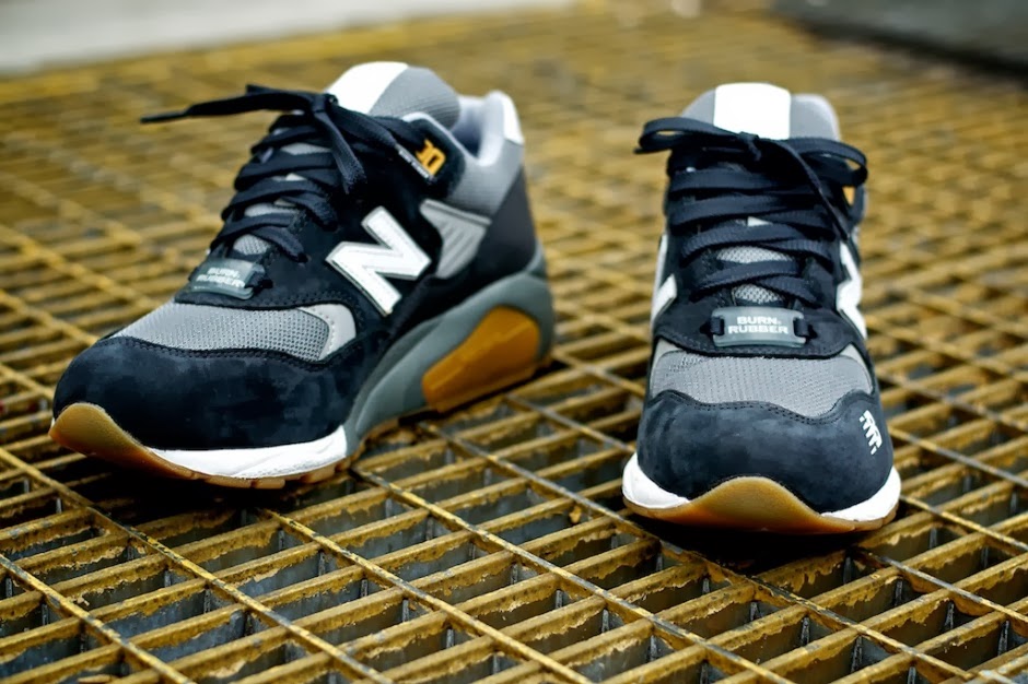 new balance 580 blue