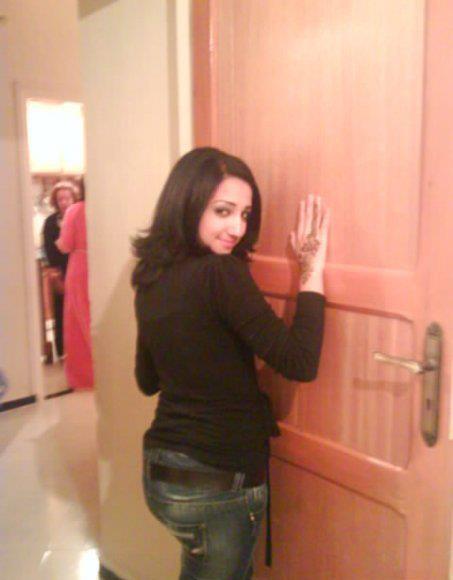avan jogia dating 2014 arab girls students pics