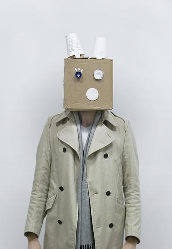 matthew nicholson fotografia divertida robôs caixa de papelão