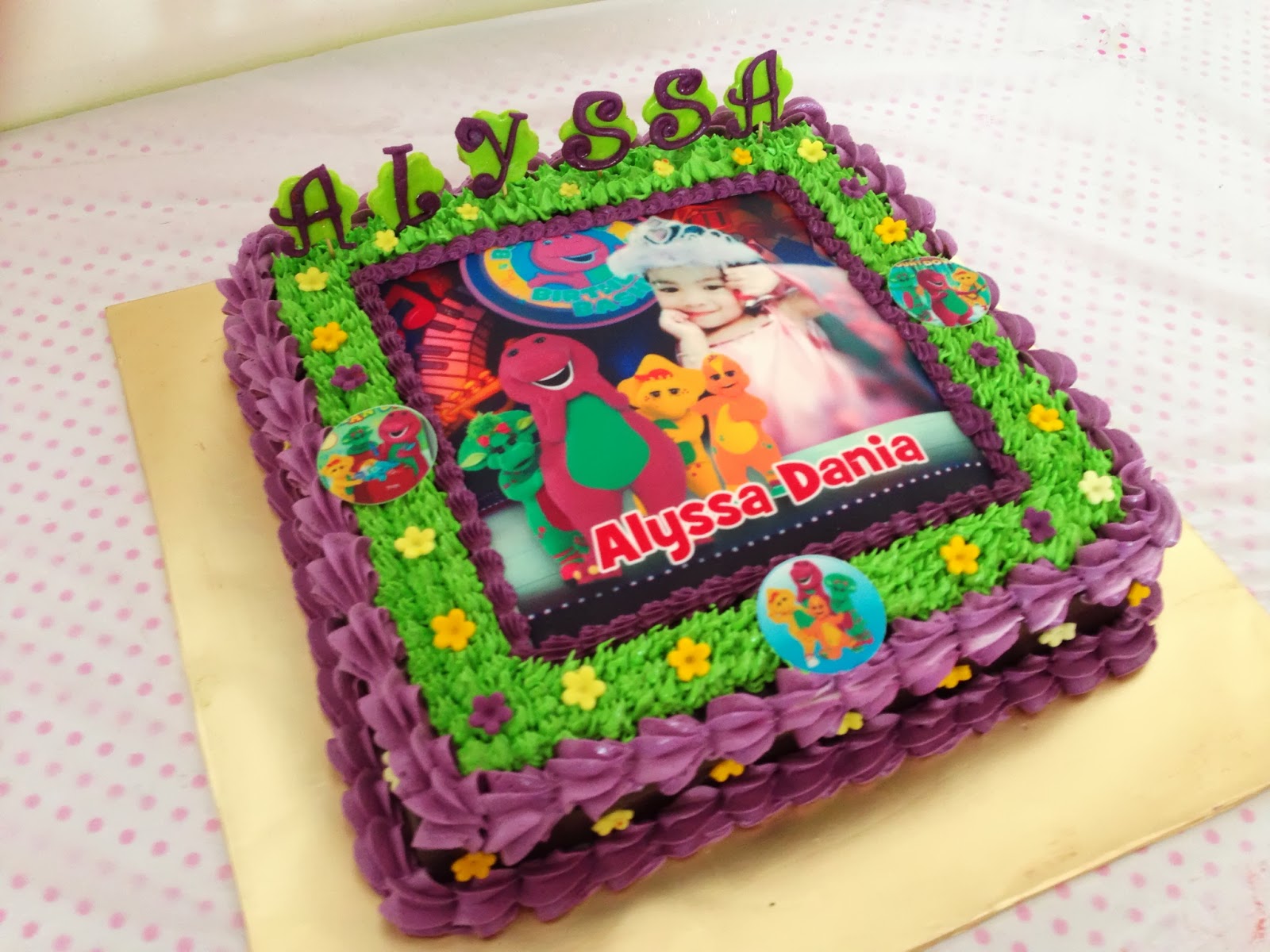 ninie cakes house Barney Birthday Cake