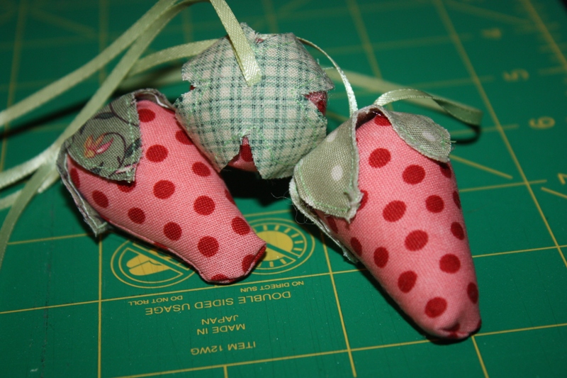 Christy Robbins Strawberry Mini Pin Cushions