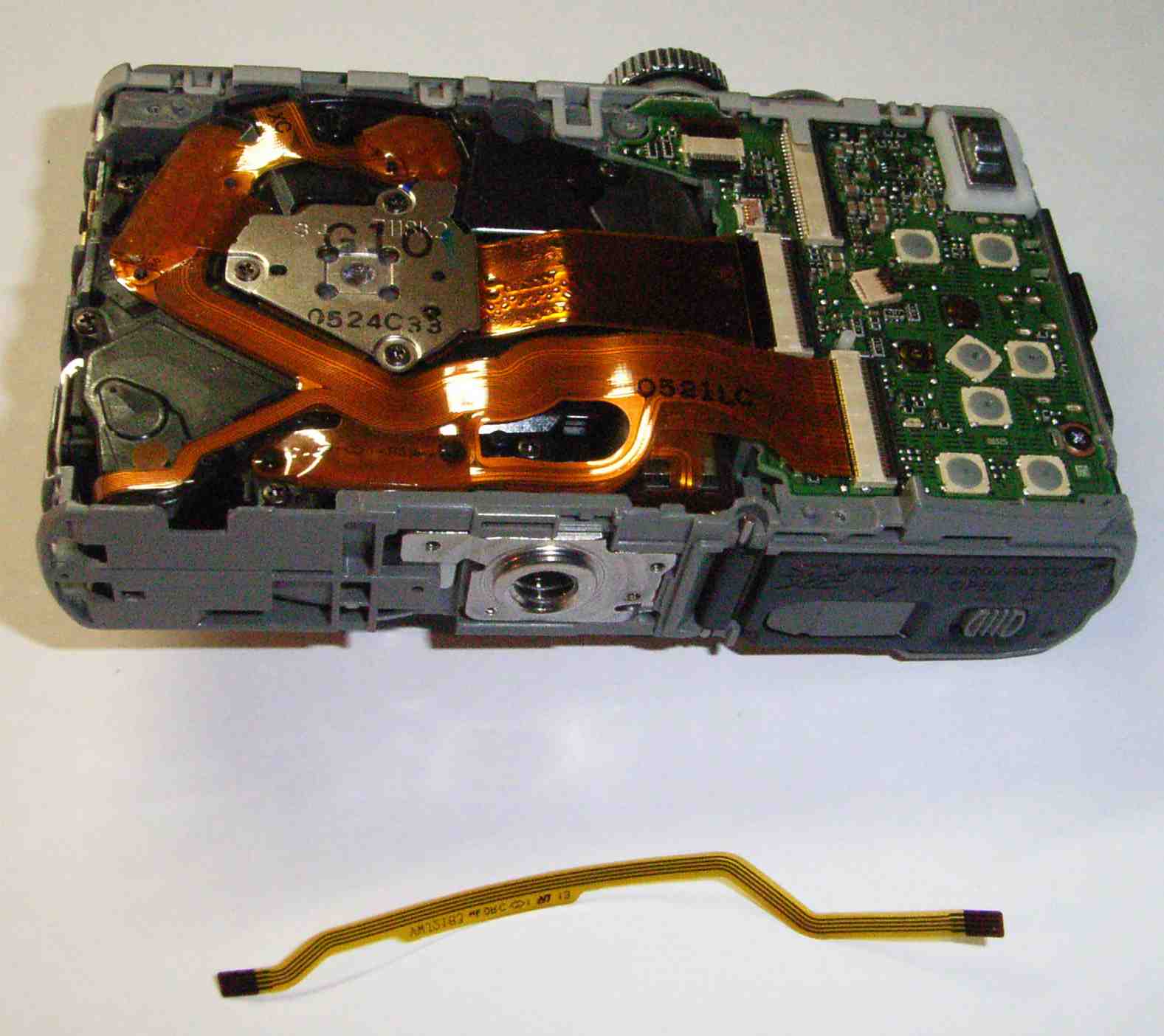 Musing's of a Gardener Fixing a jammed focus lens in a Panasonic Lumix